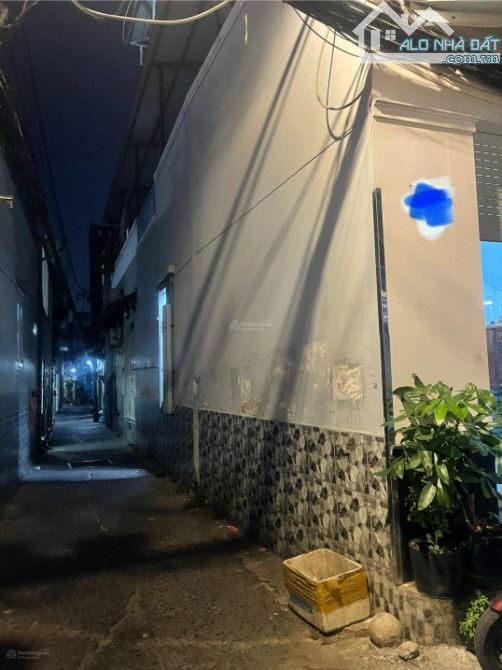 BÁN NHÀ CĂN GÓC 4 TẦNG (4.5X20M), 2 MẶT HẺM Ô TÔ BÔNG SAO, QUẬN 8, NHỈNH 6 TỶ. DÒNG TIỀN - 3