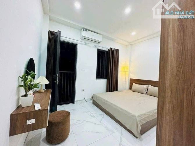 Dịch Vụ Vĩnh Phúc : 115m - 9t - thang máy - ô tô tránh - 27p full nội thất - 2 thoáng - 3