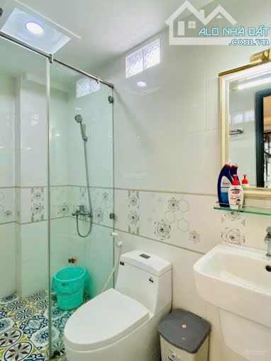 Ngộp cần ra gấp căn nhà nở hậu 5m Tô Hiến Thành, Phường 13, Quận 10- Giá: 5.35tỷ/ 4,4m X 1 - 3