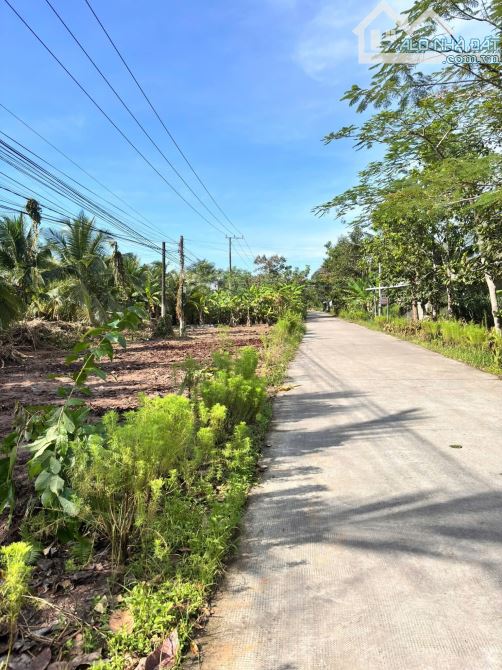 Bán1337m2 đất mặt tiền đường liên xã 4m mỹ thạnh - 3