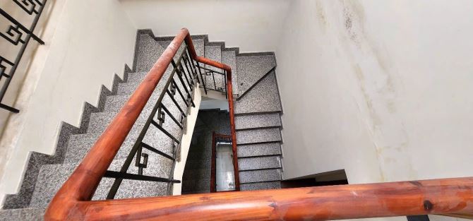 Nhà 3 Tầng Kiệt 6m Huỳnh Ngọc Huệ Cách Đường 100m - 3