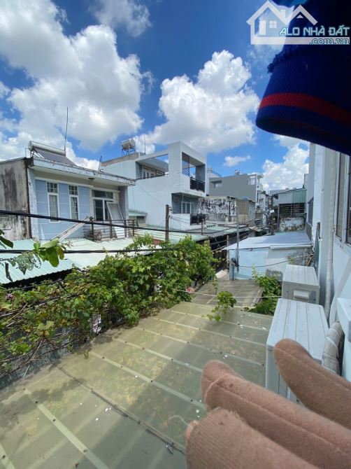 Bán Nhà Tân Thới Hiệp -  Quận 12 - sát Vách Gò vấp. Khu sầm uất. 50m2(4*12). Nhỉnh nhẹ 4.5 - 3