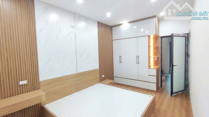 Nhà vừa đẹp vừa nở hậu/4 ngủ - Đốc Ngữ/Ba Đình chỉ hơn 8 đồng - 3