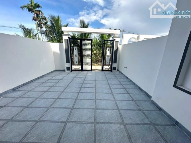 Nhà mới 2 tầng thiết kế hiện đại khu dân cư Diên Điền - Diên Khánh - 3