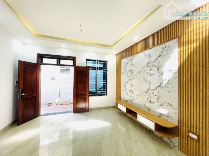 VẠN PHÚC - HÀ ĐÔNG,NHÀ MỚI 5 TẦNG - MT 4.3M - OTO ĐỖ CỬA - CÓ SÂN RỘNG ĐỂ XE - 3