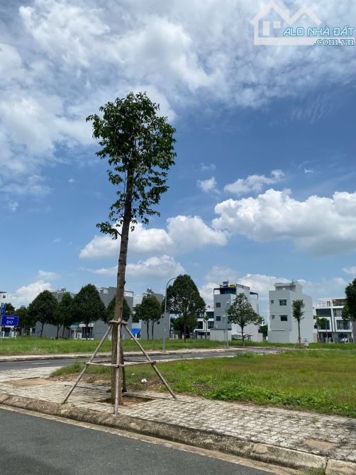 CHỐT NHAHH LÔ 100M2 NGAY VINHOME GRAND PARK Q9 - VỊ TRÍ KINH DOANH BUÔN BÁN SẦM UẤT - 3