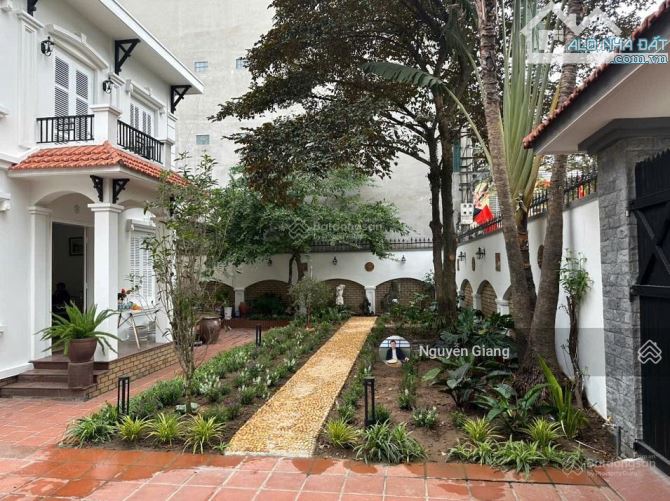 Biệt thự nhà vườn đường Nguyễn Hoàng Tôn - Tây Hồ 310m2, 2 tầng full đồ 42 triệu/tháng - 3