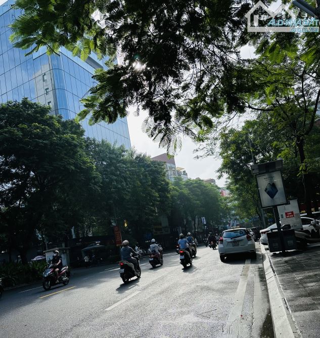 BÁN NHÀ PHỐ THÁI HÀ-Q.ĐỐNG ĐA-VỊ TRÍ ĐẸP NHẤT PHỐ-VỈA HÈ RỘNG- 48m2- Mt 4.6m2- 23.5 tỷ - 3