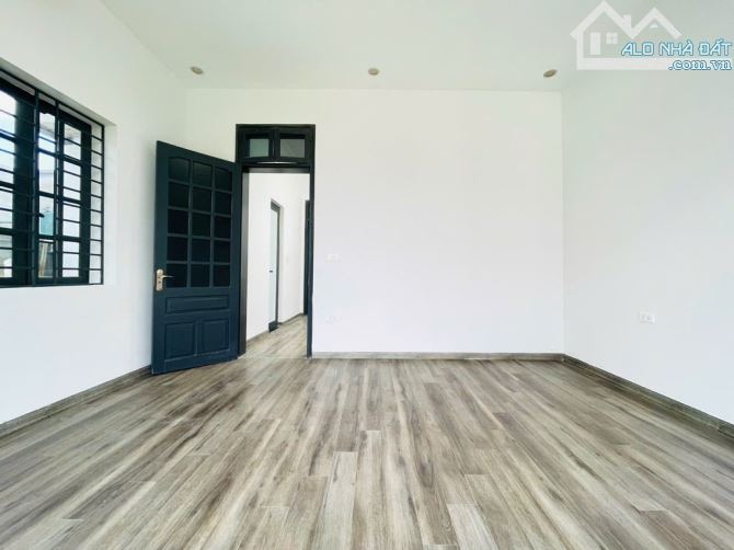 BÁN NHÀ BÁT KHỐI, LONG BIÊN – MẶT TIỀN 6.2M, ĐƯỜNG 8M Ô TÔ TRÁNH, DT 96.5M², GIÁ 15 TỶ - 3
