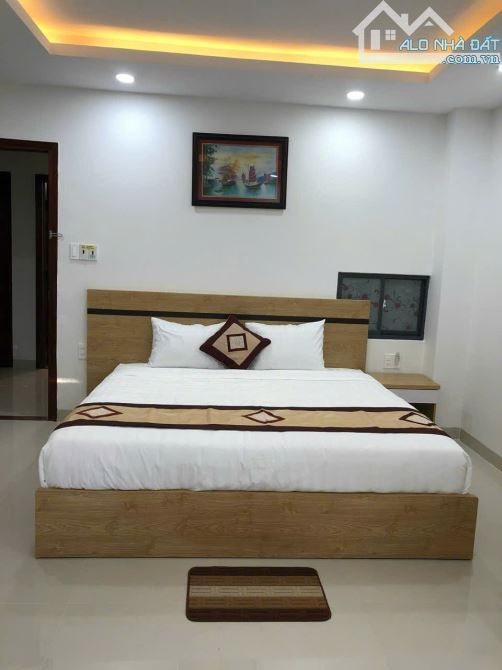 Bán Toà Căn Hộ Mặt Tiền đường Lê Đại Hành - 3