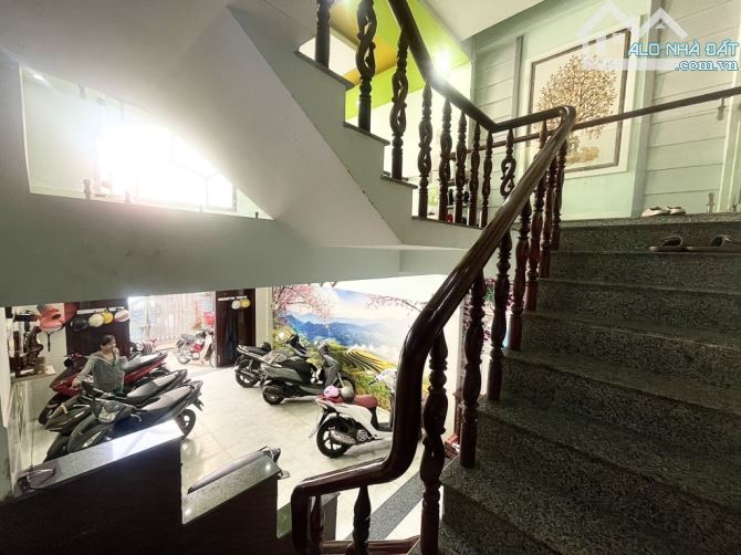 Nhà CHDV 5 Tầng - DT 80m2(4.6 x 17) Quang Trung - Phường 8 - Gò Vấp - 3