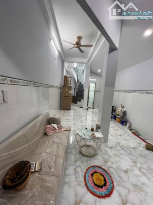 Nhà Đẹp Giá TốT Đường Chiến Lược Quận Bình Tân - 3