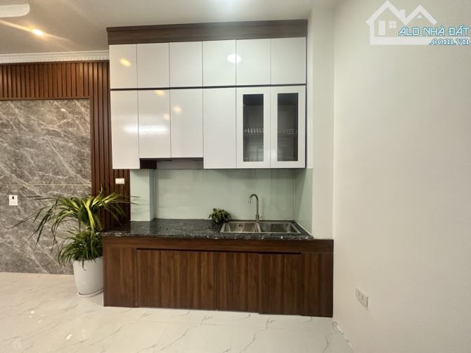 BÁN NHÀ LÔ GÓC NGỌC TRÌ, THẠCH BÀN – 32M², 5 TẦNG, GẦN AEON MALL, GIÁ 6.3 TỶ - 3