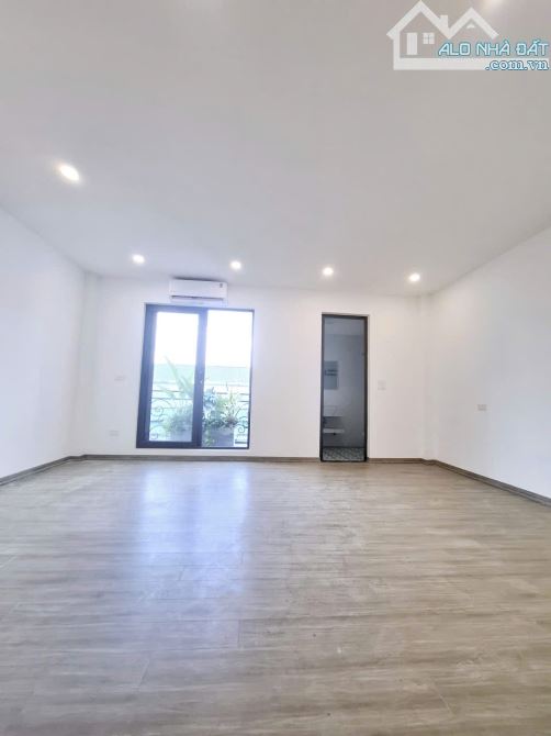 Thạch Bàn. Mới tinh 46m*5 tầng*thang máy*hơn 7 tỷ. Vị trí đẹp sát công viên hồ điều hoà. - 3