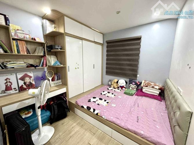 Bán nhanh căn 2 ngủ Nguyễn Lam - Chu Huy Mân 70m2, full NT, thoáng đẹp, giá chỉ 4,09 tỷ - 3