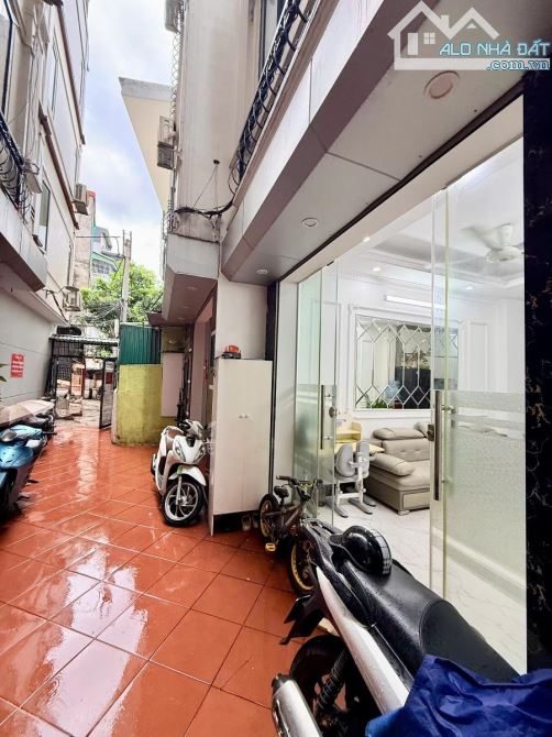 Bán nhà gốc đề Hoàng Mai Hà Nội dọn vào ở ngay gần ô tô - 3