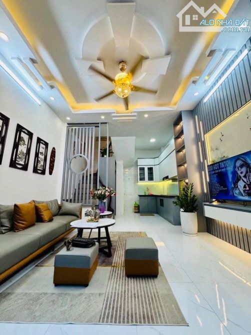 Siêu Phẩm Trong Tầm Giá Phố Bồ Đề Chỉ Xách Vali Về ở 5 tầng hơn 7 tỷ - 3
