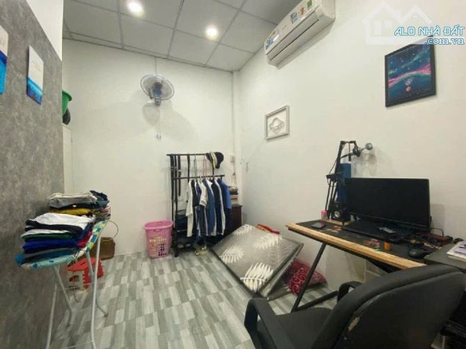 BÁN NHÀ HẺM XE HƠI TÂN PHÚ - MỘT ĐỜI CHỦ GIÁ CHỈ 3TY99 - 3
