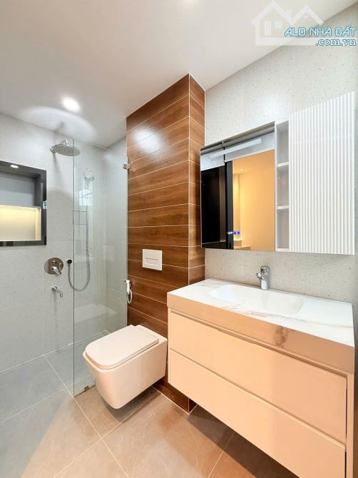 Siêu phẩm nhà đẹp Phan Huy Ích, P. Tân Sơn, 4 lầu giá 9,99 tỷ - 3