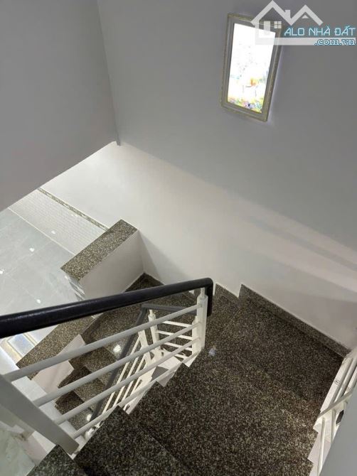 (Q8)NHÀ BÁN ÂU DƯƠNG LÂN-SỔ NỞ HẬU-KHU SẦM UẤT-NHĨNH 4 TỶ - 3