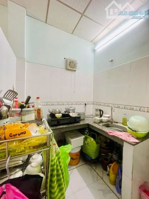 Nhà Quận 4 chào đón tân sinh viên - Đường số chỉ 4 tỷ chẵn. - 3