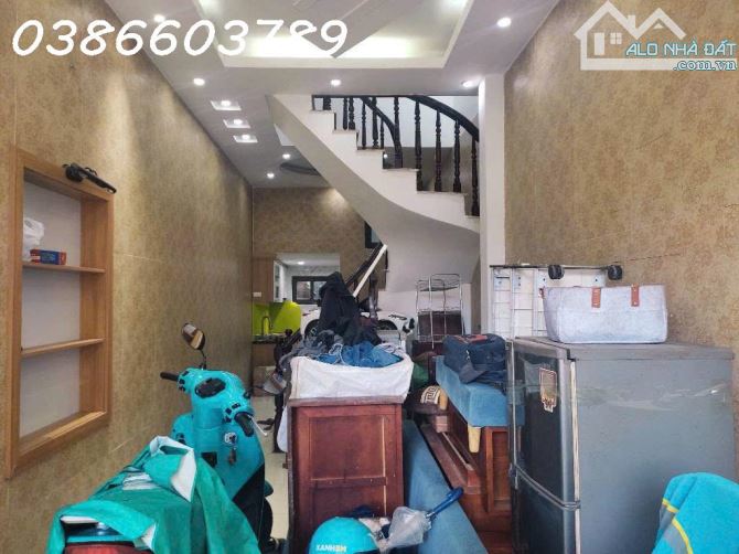 39m² – Mặt tiền 3.1m – Giá 6.4 Tỷ – Nhà Đẹp Dân Xây, Ngõ Thông, Ô Tô Đỗ Cửa – Ngọc Thụy, - 3