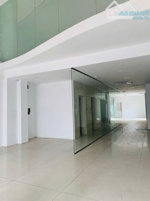 BÁN TÒA NHÀ BUILDING MẶT TIỀN 292 PHẠM VĂN HAI – DÒNG TIỀN 350 TRIỆU/THÁNG. 744m2 đất - 3