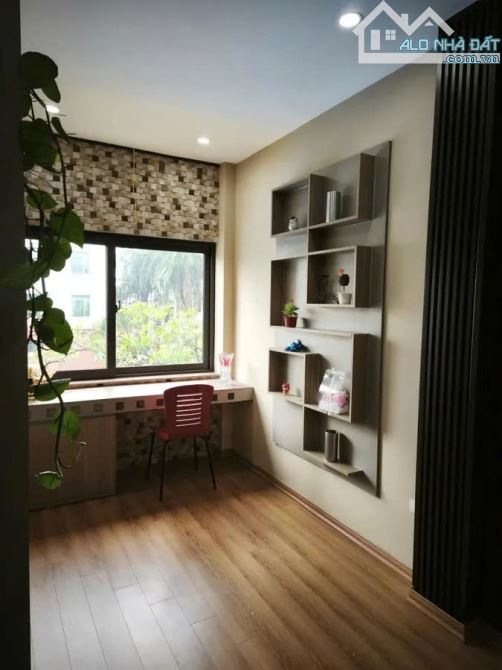 BÁN NHÀ PHỐ NGUYỄN VĂN CỪ – LONG BIÊN, Ô tô- phân Lô, 48m² × 5 tầng | Mặt tiền: 4.5m - 3