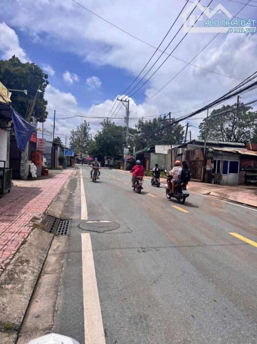 Nhà đẹp trung Chánh Hóc Mônxuống còn 6 tỷ 3   Nhà 1 trệt 2 lầu + sân thượng - 3