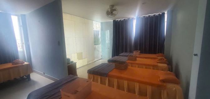 Bán Khách Sạn MT Hồ Nghinh.120m2 .6 tầng.18 phòng.Giá:37.5 tỷ Tl - 3