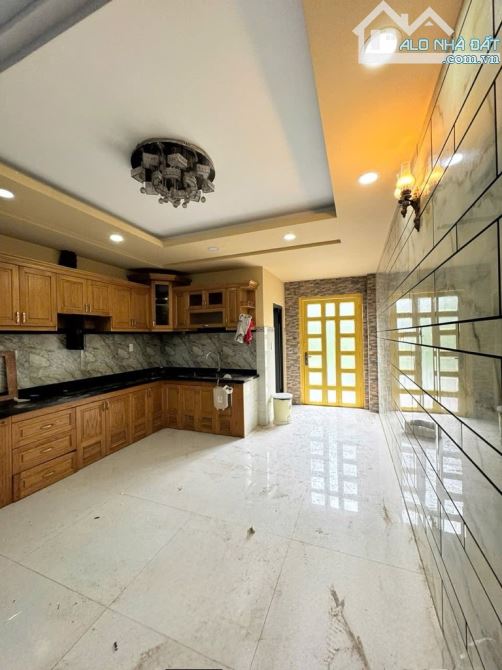 Nhà Đẹp Hẻm To Gần Hương Lộ 2. DT: 4mX16.5m. 5 Tầng. Chỉ 7.8 Tỷ. - 3