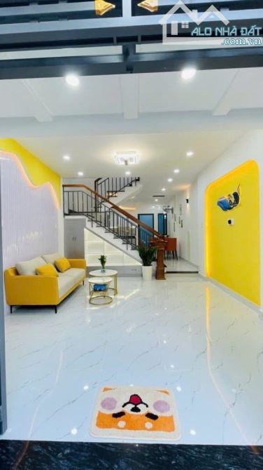 BÁN NHÀ SIÊU PHẨM TÂN KỲ TÂN QUÝ - TÂN PHÚ - DT 56m2, Ngang 4,2m, NỞ HẬU - 2 TẦNG, 3PN - N - 3