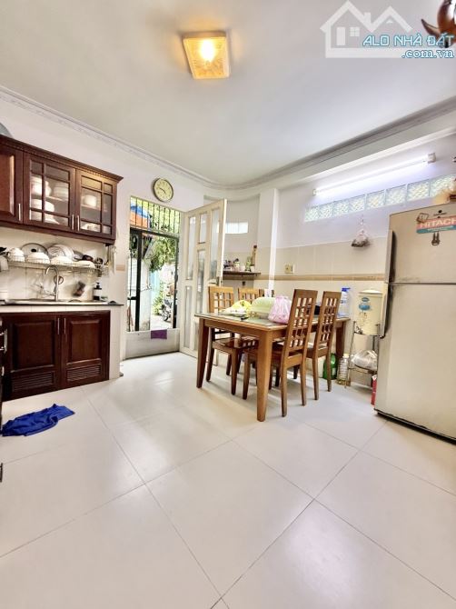 MẶT TIỀN TÂN PHÚ - 61M²- 5 TẦNG-GẦN ĐH CÔNG THƯƠNG - CHỈ NHỈNH 7 TỶ - 3