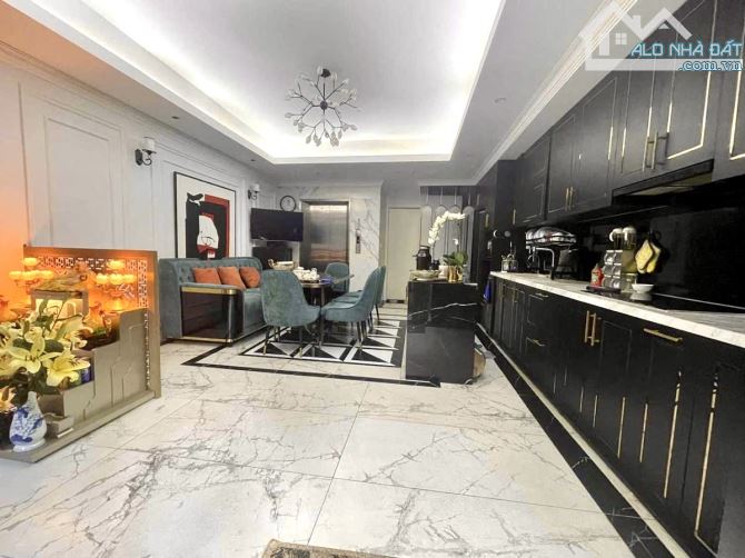 PHỐ VIP TRẦN QUANG DIỆU - 6 TẦNG THANG MÁY - Ô TÔ ĐỖ - 15M RA VƯỜN HOA - DIỆN TÍCH 48M - 3