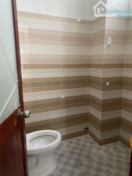 Nhà Vị trí KD Hẻm thông 5m xe hơi xe tải Nguyễn Hữu Cảnh - 3