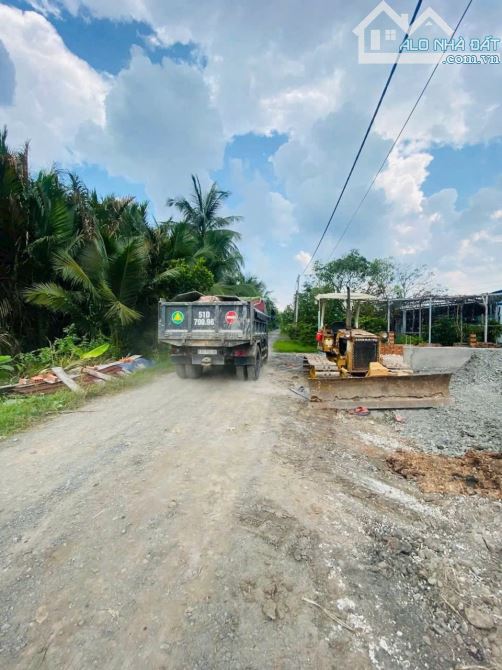 3 lô thổ cư mặt tiền lô B, Thích Thiện Hòa, xã Lê Minh Xuân, Bình Chánh dt 200m2 giá 2,8 t - 3
