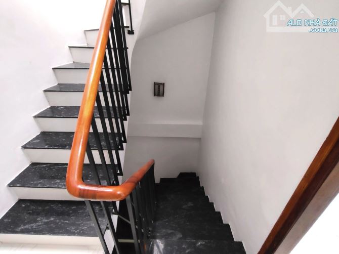Bán Nhà Xuân Thủy,50m2, Lô Góc 3 Mặt Thoáng,Tặng Nội Thất,Ô tô Đỗ ,Ngõ Thông,Kinh Doanh - 3