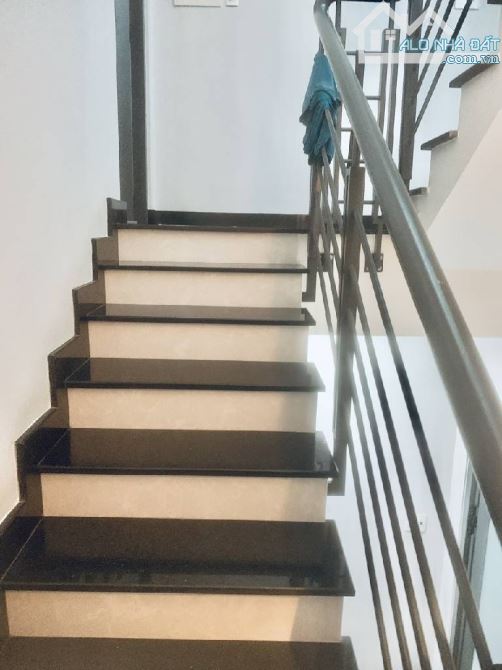 NHÀ 3 TẦNG - 45M2 - GẦN AEON MALL - TÂY THẠNH - TÂN PHÚ - KẾ ĐẠI HỌC CÔNG THƯƠNG- NHỈNH 4 - 3