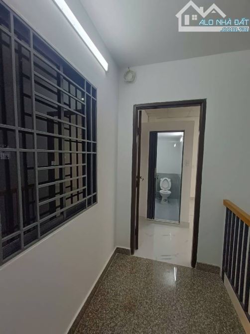Nhà mới đẹp 5 tầng-Dọn vào ở ngay- Dương Bá Trạc-7 tỷ nhỉnh - 3