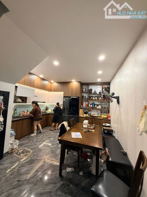Siêu phẩm Trần Khát Chân, 60m2, oto đỗ cửa dừng đỗ ngày đêm, ngõ thông rộng thoáng sáng. - 3