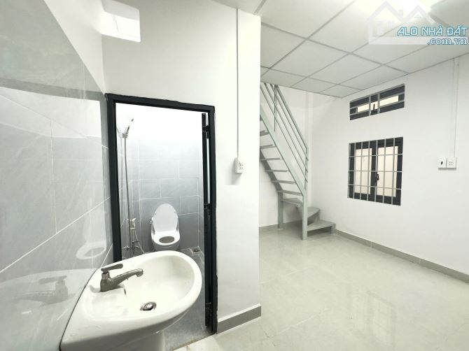 Nhà mặt tiền Trần Bá Giao khu đông sinh viên - DT đẹp 5x17 - Sẵn Hợp Đồng Thuê - 9.5 tỷ - 3