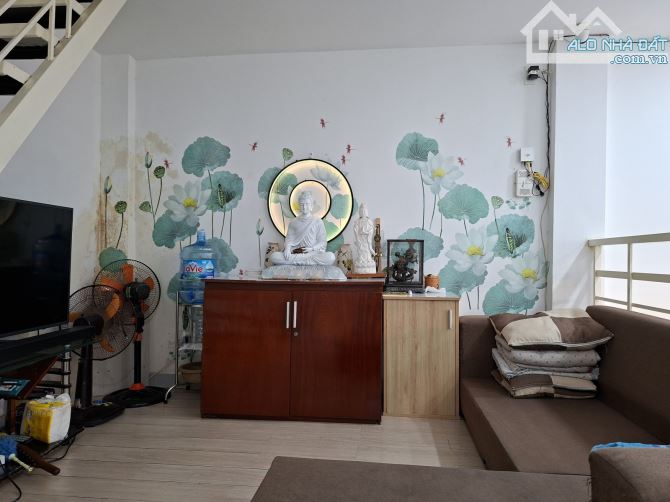 LƯƠNG VĂN CAN Q8 - 4X7.5M - CHỈ 3.75 - NHÀ ĐẸP 3 TẦNG - 3