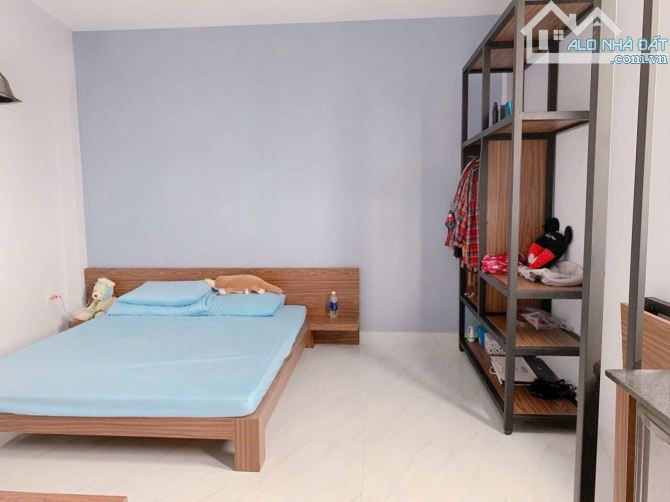 Bán CHDV 5 tầng - Mặt tiền - 16 phòng - Thu nhập 70tr/ tháng - Trường Thọ - 3