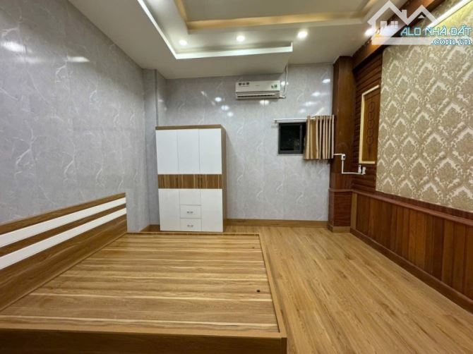 BÁN CĂN HỘ DỊCH VỤ 1 TRỆT 3 LẦU-7PN-7WC- GẦN CHỢ TÂN TRỤ-P15-TÂN BÌNH - 3