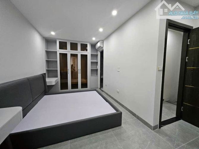Hiếm,nhà Ngọc Thuỵ,50M, 6 tầng thang máy,ô tô đỗ cổng,,full NT.Giá đầu tư hơn 8 tỷ - 3