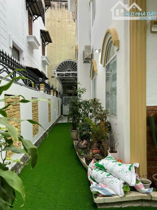 ViLLa với khuôn đất lớn (500m2), 3 MT HXH trung tâm Phú Nhuận, Giá chỉ 50 tỷ - 3