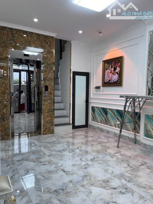 BÙM💥! NHÀ 45M² THANG MÁY ÊM RU-  MINH KHAI - ĐẸP LUNG LINH – HÀNG XÓM TIME CITY – 8,4TỶ - 3