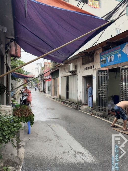 HÀNG F0 - Đất Phố Trạm - 50m2 Phân lô vuông vắn - Ô tô đỗ cửa - Giá 174tr/m2 - 3