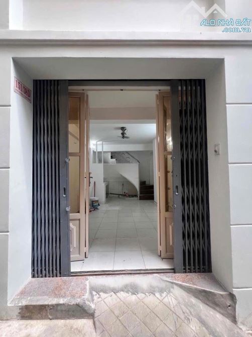 NNC Huỳnh Văn Bánh P.11 Phú Nhuận 18m2 3 Tầng. Giá 12 triệu/ tháng - 3