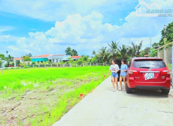 Quá ngộp, 101m2 đất thổ cư 6x 17m đường ô tô tránh nhau chốt 319 tr - 3